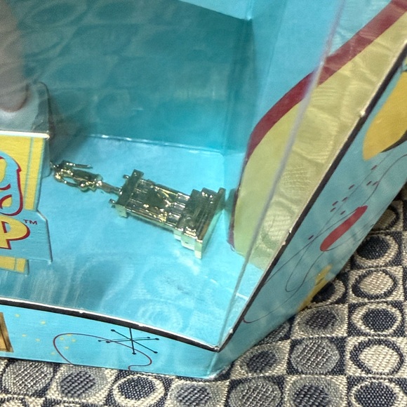 Barbie Vintage 1999 Bowling Champ Collectible Doll with Accessories - Picture 3 of 6